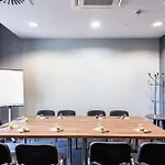 Premier Centre 3*