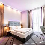 Premier Centre 호텔