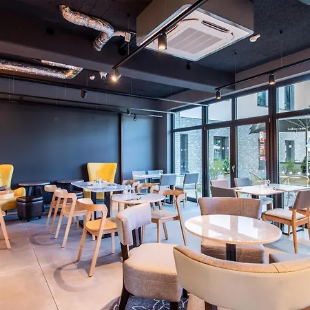 Premier Centre Hotel